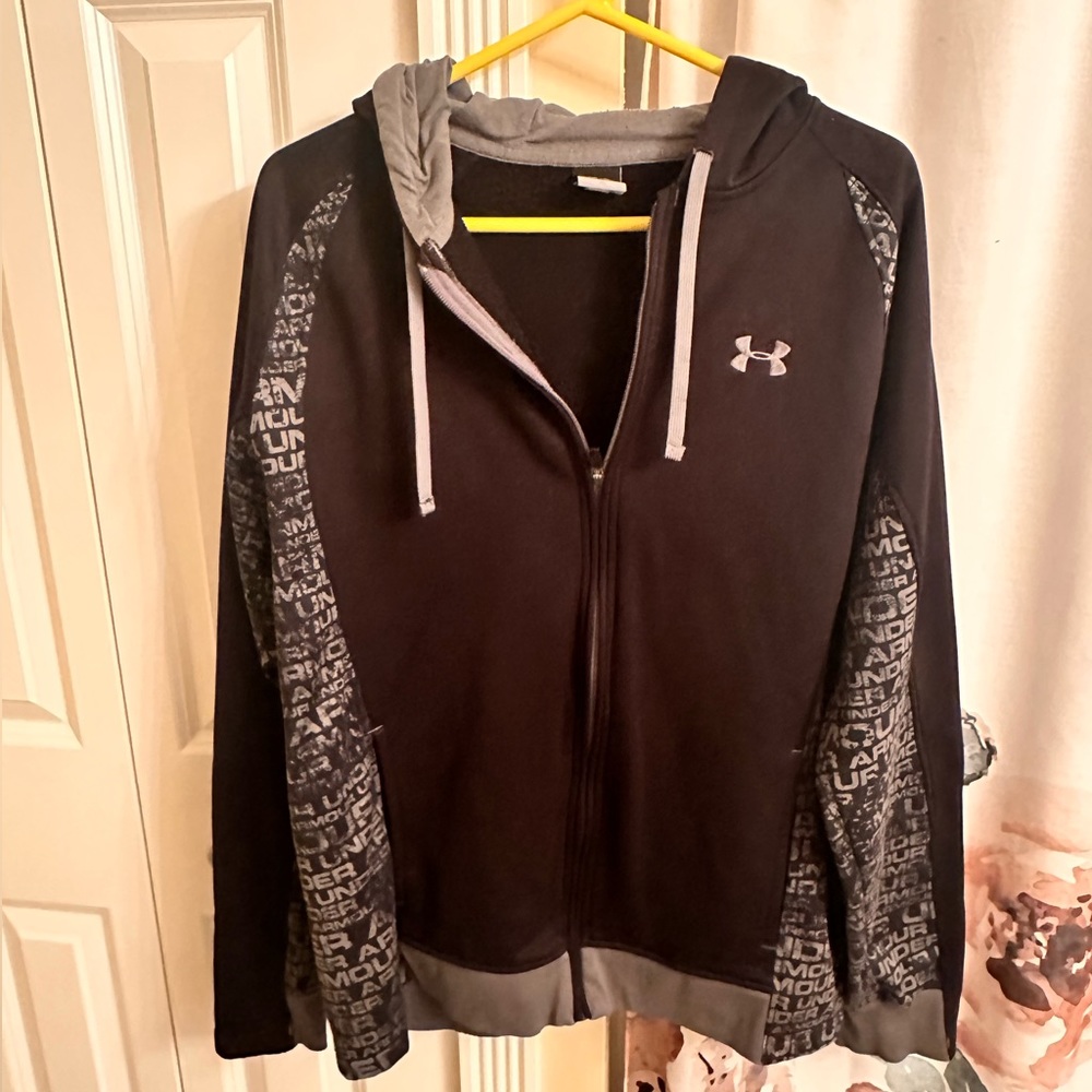Under Armour Sweatshirt